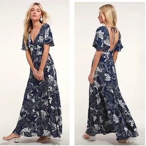Lulu’s Savanna Navy Floral Maxi Dress SZ Small